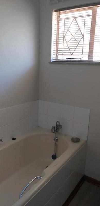 4 Bedroom Property for Sale in Pellissier Free State